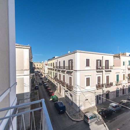B&B Camera A Sud Mare' Trani Esterno foto