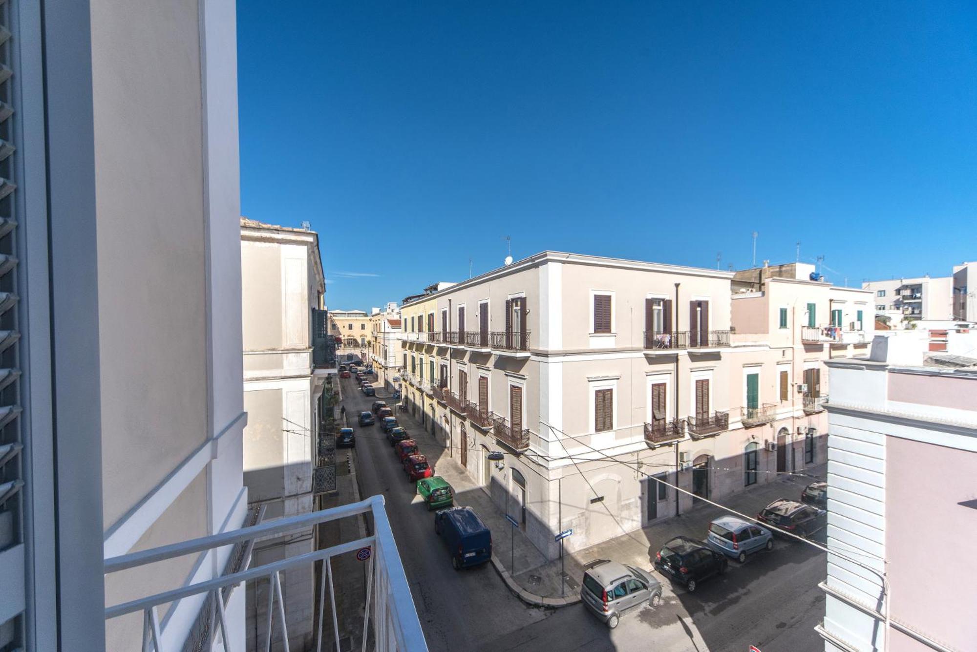 B&B Camera A Sud Mare' Trani Esterno foto