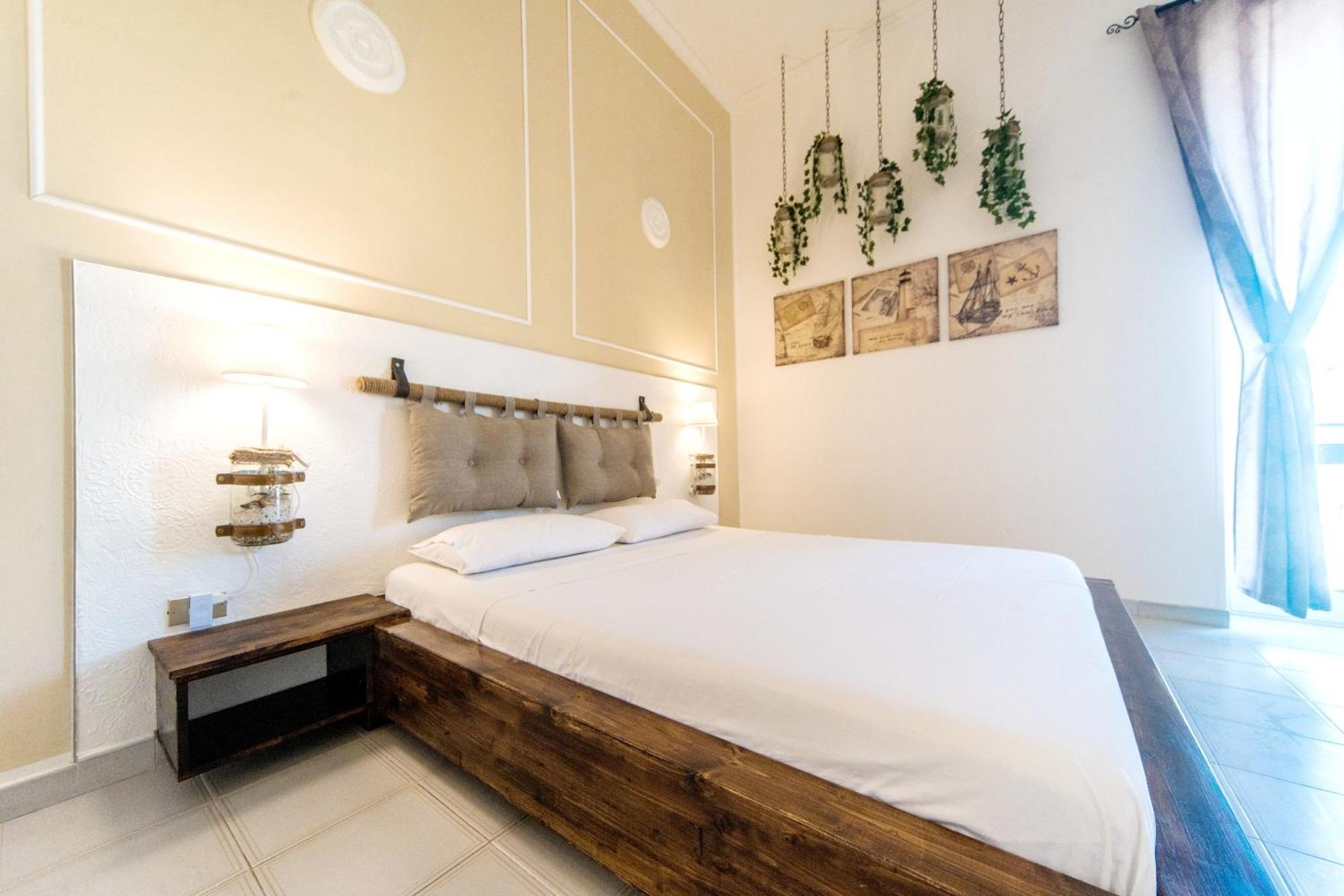B&B Camera A Sud Mare' Trani Esterno foto